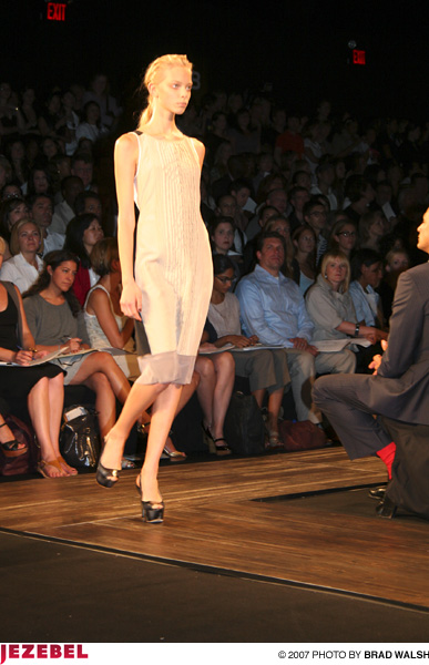 Illustration for article titled Max Azria Spring/Summer '09 Show & Scene